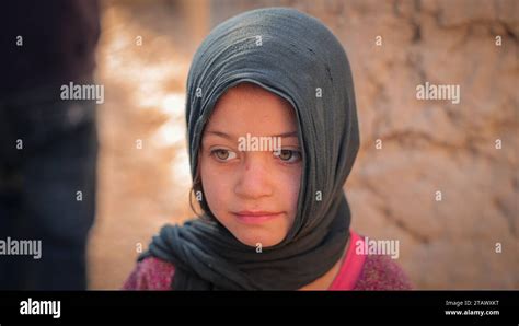 Poverty Stricken Individuals Hi Res Stock Photography And Images Alamy