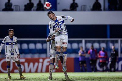 Emprestados do Santos Jhonnathan é titular em empate do Água Santa