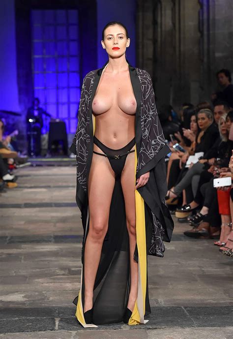 No Panties On The Catwalk Porn Photos