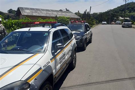 Brigada Militar E Pol Cia Civil Prendem Casal Por Furtos Em