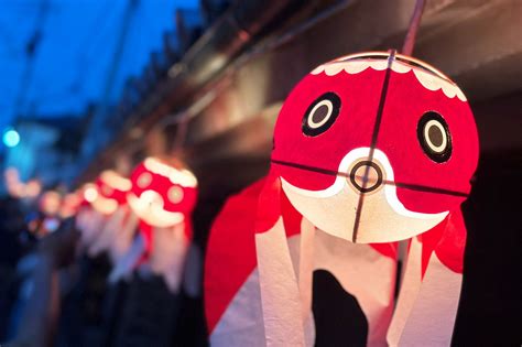 巨大金魚が爆走。柳井市「金魚ちょうちん祭り」を楽しむ旅へ｜カラふる 地方創生＆多文化共生マガジン