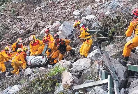 花蓮強震死亡添1人 失聯11人 ─時事─國內新聞202445──財團法人國語日報社