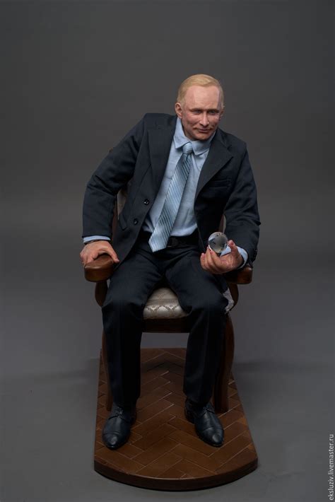 Портретная кукла Владимира Путина в единственном экземпляре в интернет ...