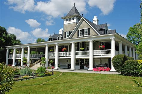 9 Grand Antebellum Homes Rich In History And Stunning Southern Design