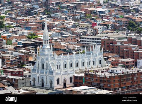 Catedral De Manizales Fotografías E Imágenes De Alta Resolución Alamy