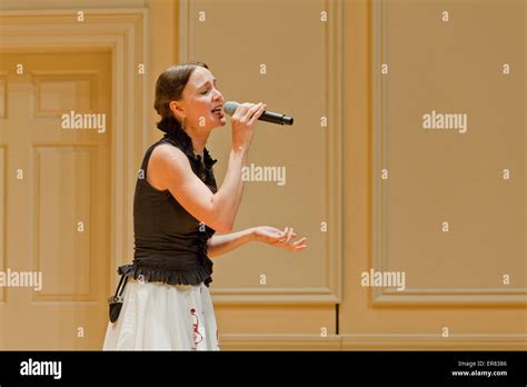 Zulal Armenian Folk Singers On Stage Usa Stock Photo Alamy