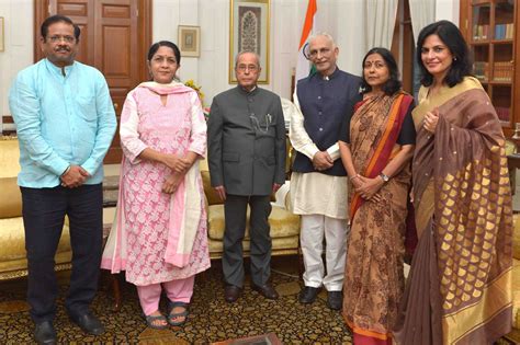 Gallery | Sri M meets the President at Rashtrapati Bhavan - The Satsang ...