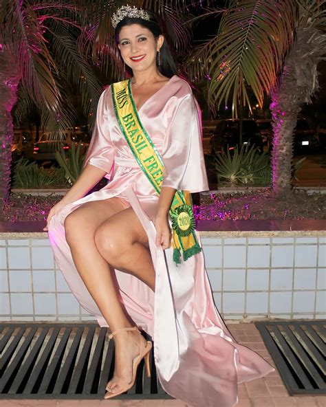 Beauty - Stéfane Rodrigues | Repost • @stefaner_ 👸🏻 Noite de gala na