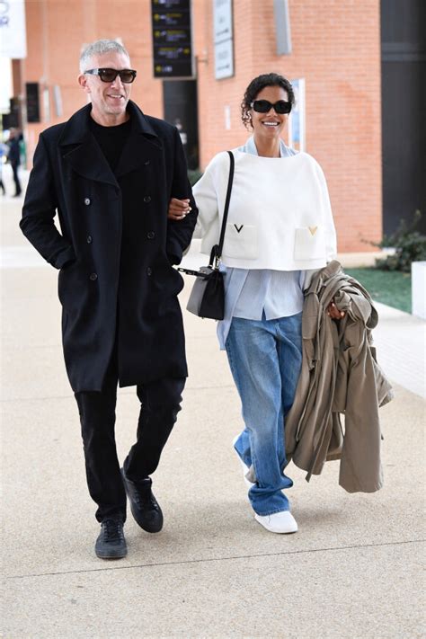 Photo Vincent Cassel Et Sa Femme Tina Kunakey Arrivent L A Roport