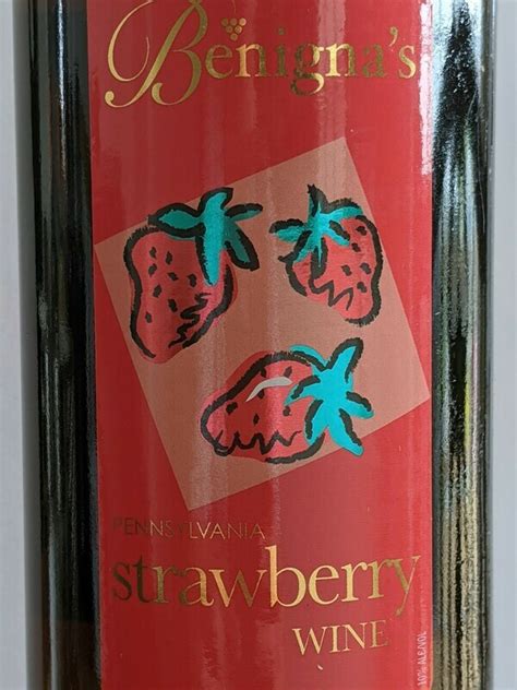 Benignas Creek Strawberry Wine