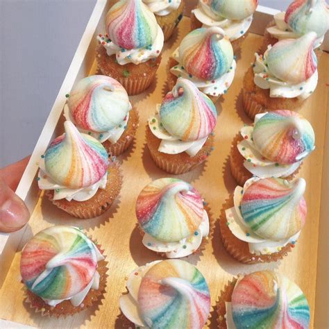 Rainbow Cupcakes Mini Cupcakes Rainbow Cupcakes Cupcakes