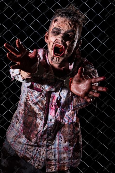 Free Photo | Scary zombie costume cosplay