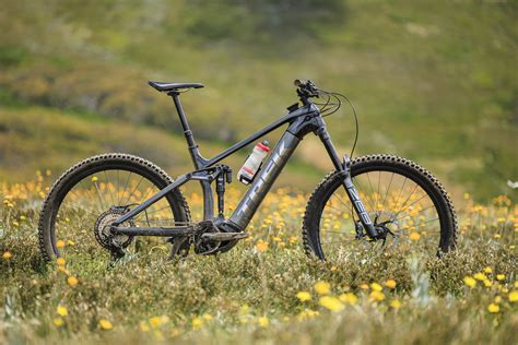 Trek Rail Review A Plush Powerful And Near Perfect E Mtb