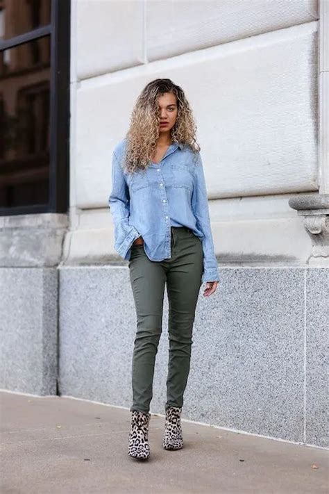 What To Wear With Olive Green Pants [2024] 17 Chic Olive Green Pants Outfit Ideas To Copy