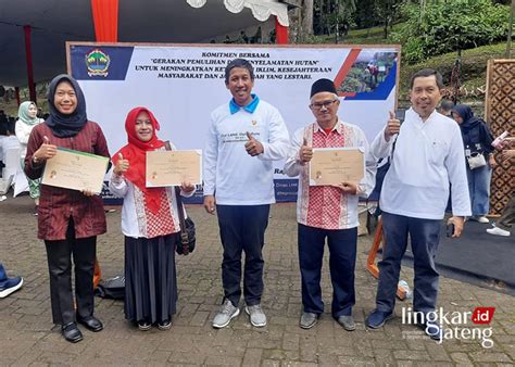 Peduli Lingkungan Sekolah Di Pekalongan Raih Penghargaan Adiwiyata