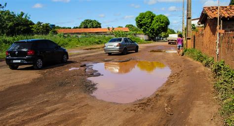 Buracos Na Rua Atrapalham Circula O De Transportes E Pessoas Viagora