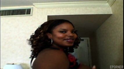 Chubby Girl Gets Pounded Pussy Juicy