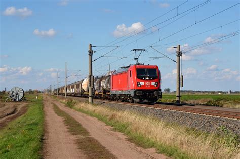 Mit einem gemischten Güterzug am Haken war 187 153 am 30 09 22 auf dem