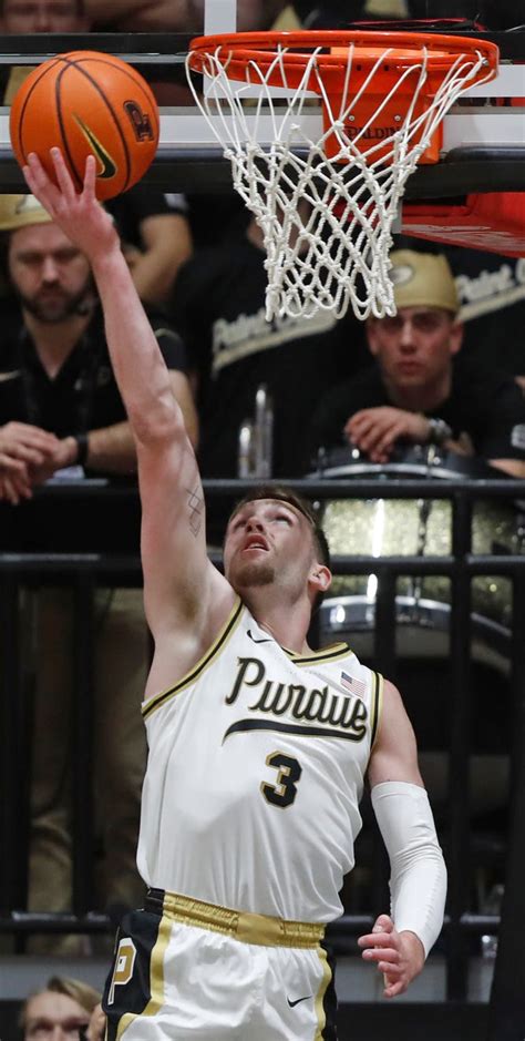 Purdue Boilermakers Mens Basketball Dominates Iowa Hawkeyes