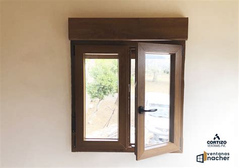 Ventanas de PVC imitación madera Cortizo