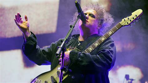 Watch The Cure's Robert Smith serenade his wife at LA…