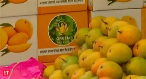 Emi Maharashtra Pune Mango Seller Introduces EMI Payment Option To