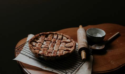 Crostata Con Ricotta Gocce Di Cioccolato E Alchermes Ricetta Food Blog