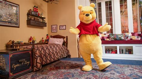 Meet Winnie the Pooh in EPCOT | Walt Disney World Resort