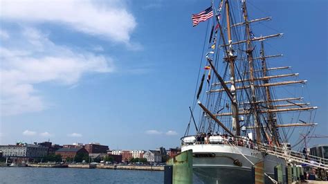 Thousands Visit The U S Coast Guard Cutter Eagle On Her Last Day In Maine