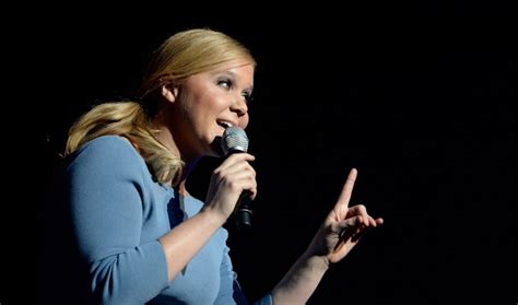 6 Amy Schumer Stand-Up Comedy Stories That We'd Love to See In Her New ...