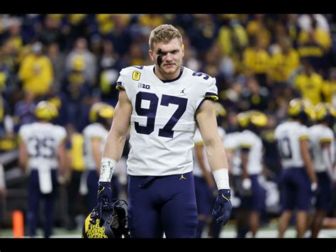 Barstool Sports on Twitter: "New Guy Drops A 2022 NFL Mock Draft For