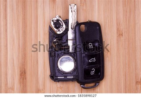 71 Key Fob Repair Images, Stock Photos & Vectors | Shutterstock