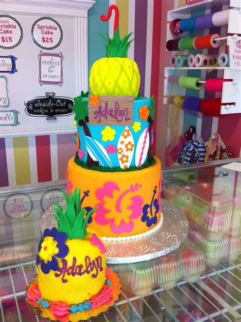 Hawaiian Luau Birthday Cake And Smash Cake Hawaiian Birthday Cakes Luau Birthday Cakes Luau