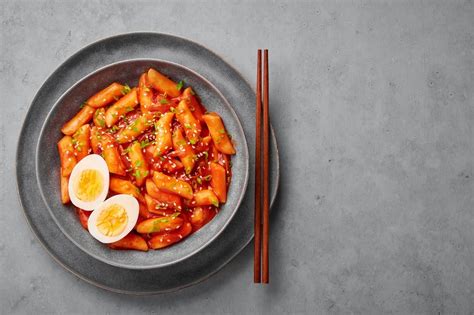 Was Ist Tteokbokki Rezept Yakisoba Mit Koreanischen Reiskuchen Tteok