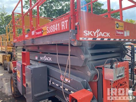 2018 Skyjack SJ8841 RT 4x4 Dual Fuel Scissor Lift In Nashville