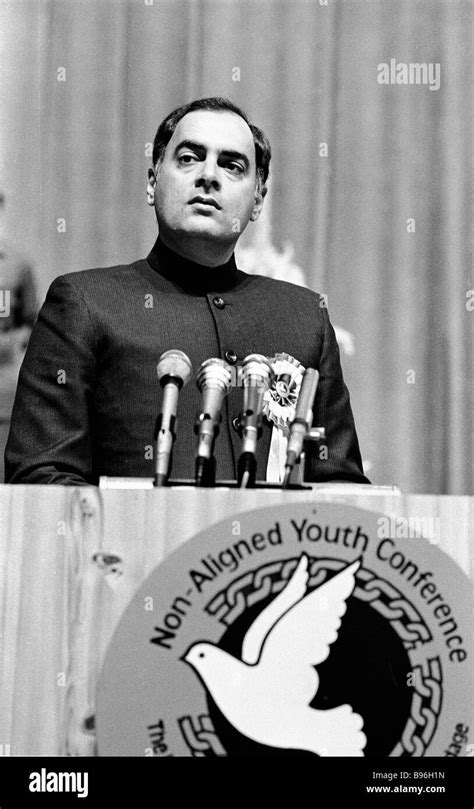 Indian Prime Minister Rajiv Gandhi Stock Photo - Alamy