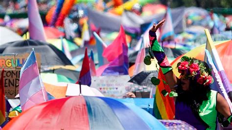 Onu Celebra La Hist Rica Prohibici N De Las Terapias De Conversi N En