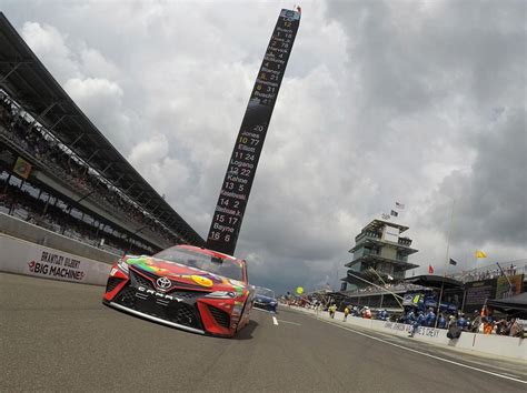 Nascar Returns To Indianapolis Motor Speedway Oval For Brickyard 400