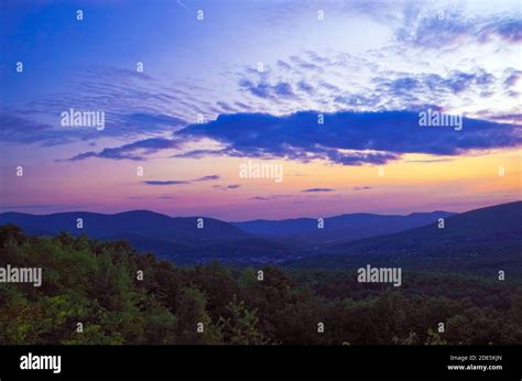 Stratus clouds mountain hi-res stock photography and images - Alamy