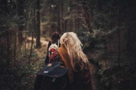 Jangan Kelupaan Ini Perlengkapan Mendaki Gunung Untuk Wanita Gaya