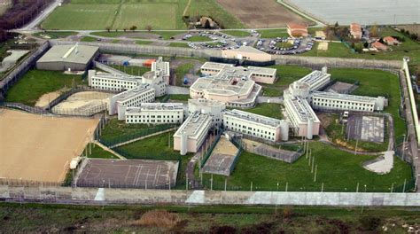 Le D Tenu De La Prison De Luynes Qui Mena Ait De Se Faire Exploser S