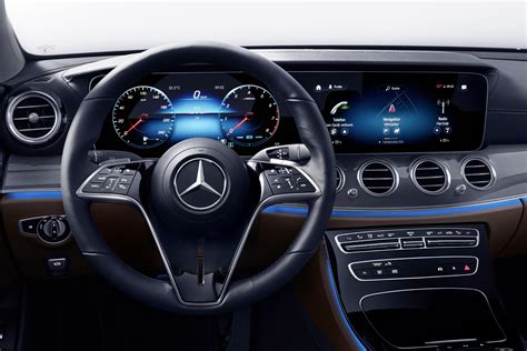 Un Volant Ultra Moderne Pour La Nouvelle Mercedes Classe E Motorlegend