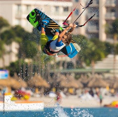 Photograph Of Timmy Zach Kitesurfing In Aruba By Tvstaff In Dpreview