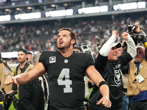 Las Vegas Raiders Understanding Derek Carr S Trade Value