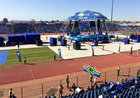 Thousands Of Da Supporters Stream Into Dobsonville Stadium