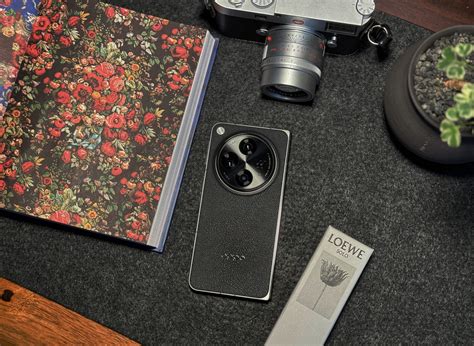 The new foldable OPPO Find N3 has an incredible Hasselblad camera