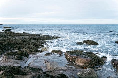 Costa Rochosa Da Pen Nsula De Kola Teriberka Mar De Barents Oceano