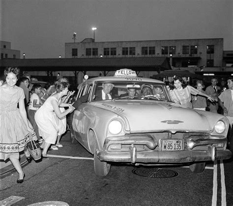 Elvis Bodyguard Went Cold When He Saw The Singers Fans Going