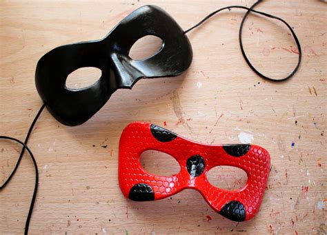 Cat-sessorize yourself! — Chat Noir & Miraculous Ladybug leather mask ...