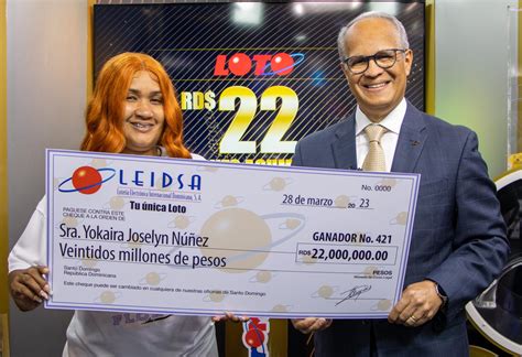 Leidsa Entrega 22 Millones De Pesos A La Ganadora 421 El Nuevo Diario